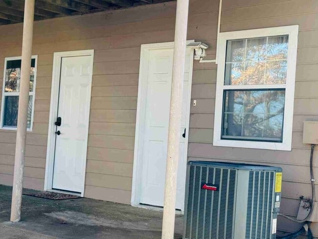 Photo - 4155 Lake Mist Dr NW