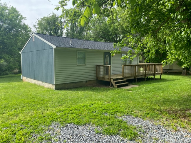 Building Photo - 95 River Crest Rd Rental