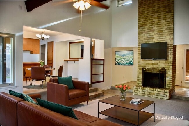 Photo - 4208 Blossom Trail