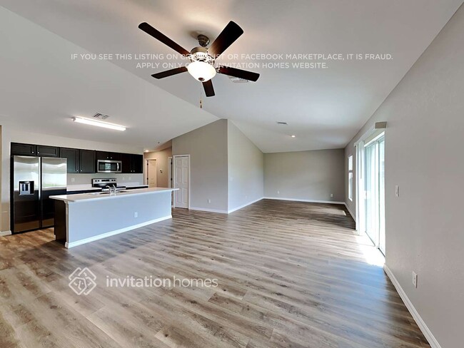 1130 NE 11th St