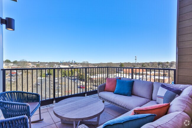 Link Apartments® Montford
