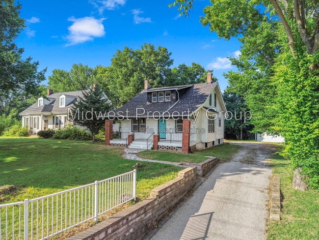 Photo - 11560 Old Halls Ferry Rd