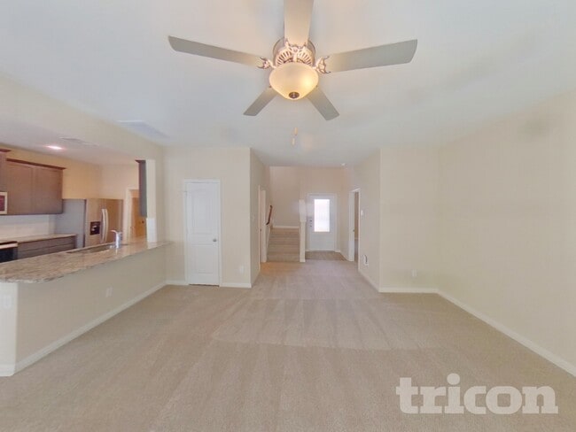 Photo - 2263 Cashmere Way