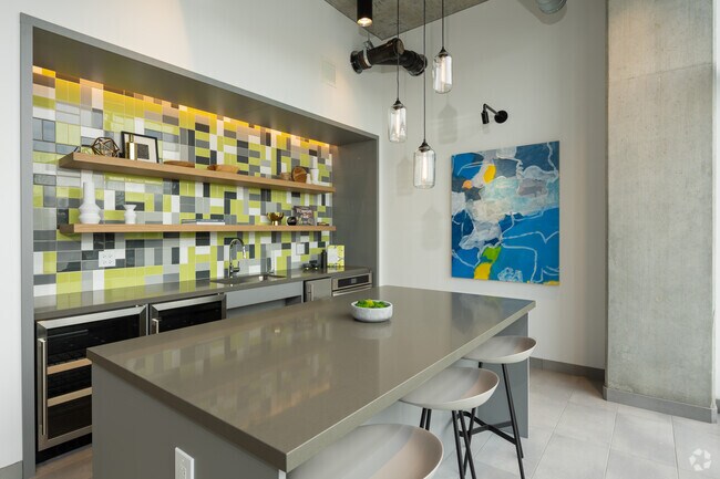 4th Floor Bar - Fulbrix Apartments