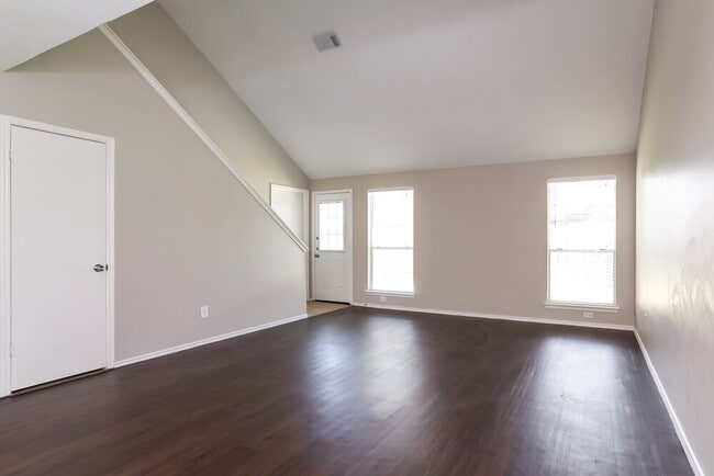 Photo - 3630 Red Fir Dr