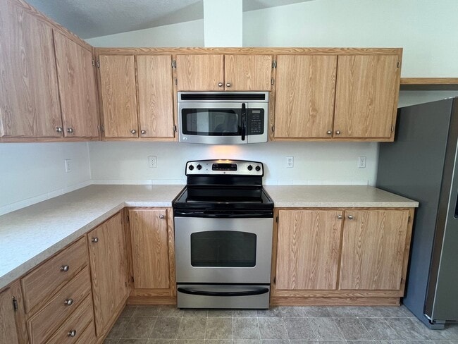 Photo - 3 bedroom, 2 bath Home in the Country, Available Now!