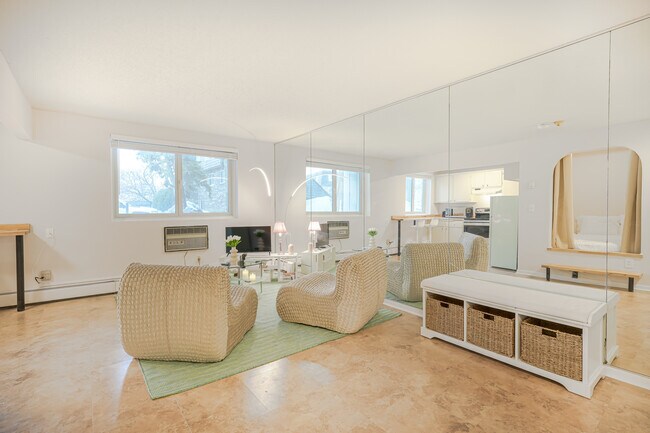 4379 Wilshire Blvd Unit C104
