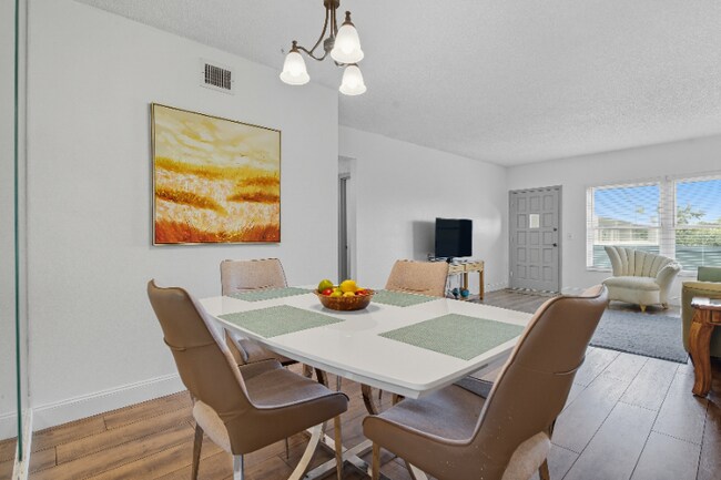 Photo - 2257 World Pkwy Blvd W Unit 61