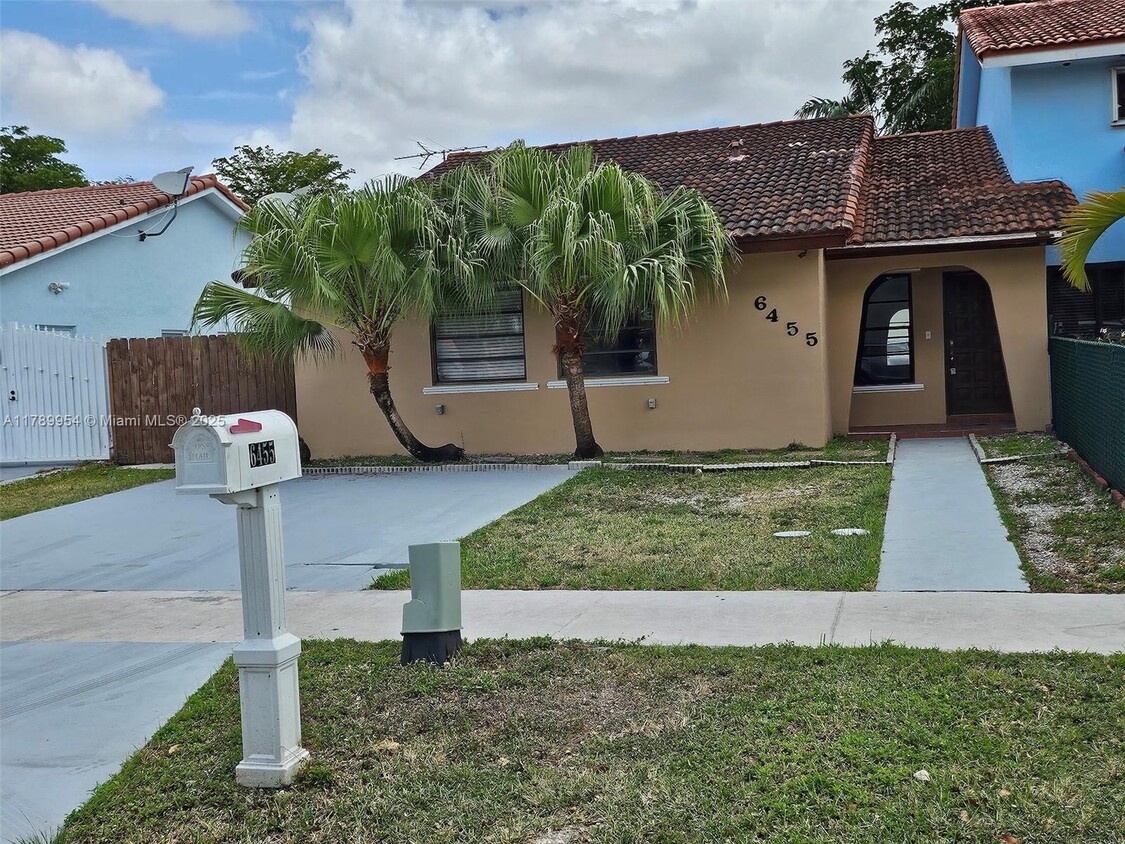 Photo - 6455 SW 135th Ave (Miami, FL)