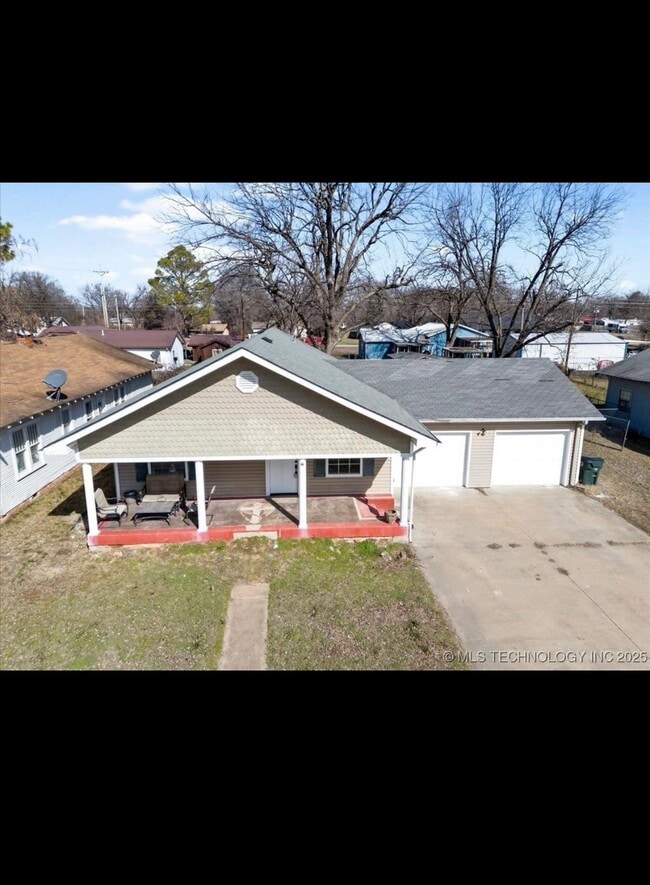 Photo - 1225 W 5th St