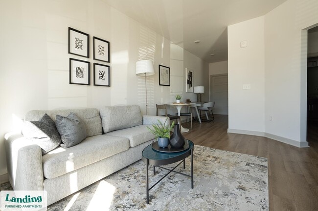 Building Photo - 340 W 25th St Rental