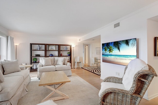 Photo - 3951 Gulf Shore Blvd N Apartment Unit FL8-ID1049705P