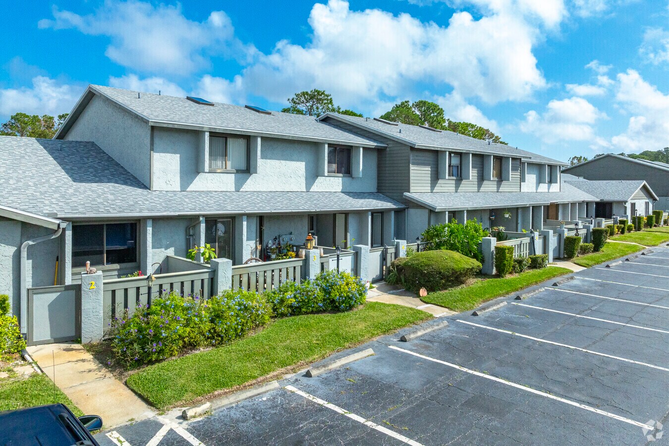 Primary - The Lakes of Pine Run Apartments