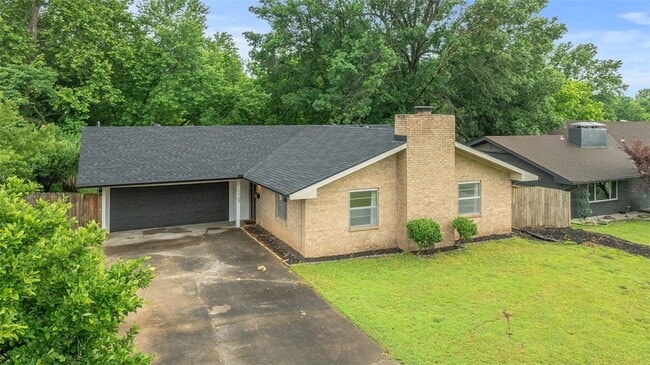 Photo - 1707 Phillips Dr
