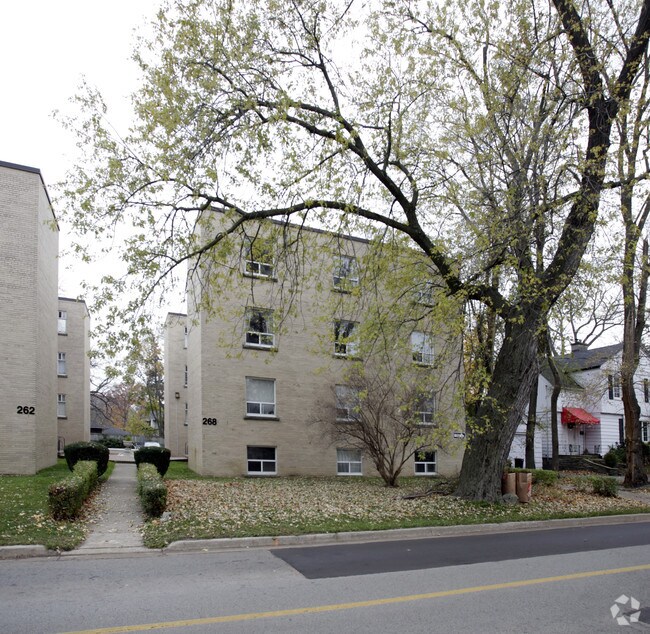 Primary Photo - Parklane Apartments