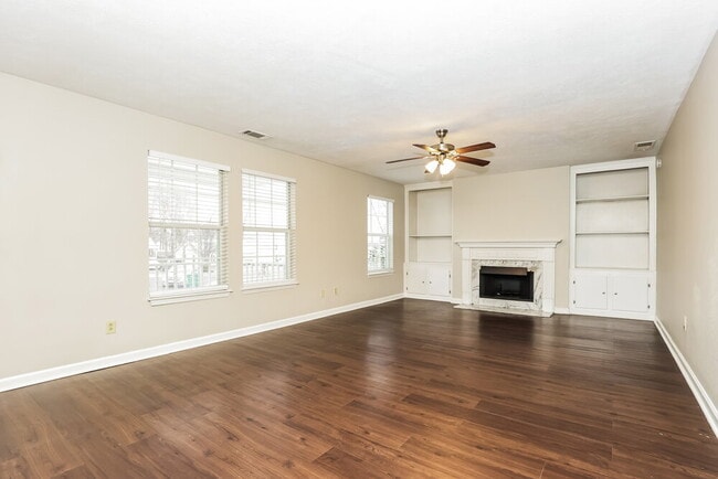 Photo - 515 Gammon Ln