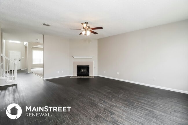 Photo - 305 Arbor Glen Dr