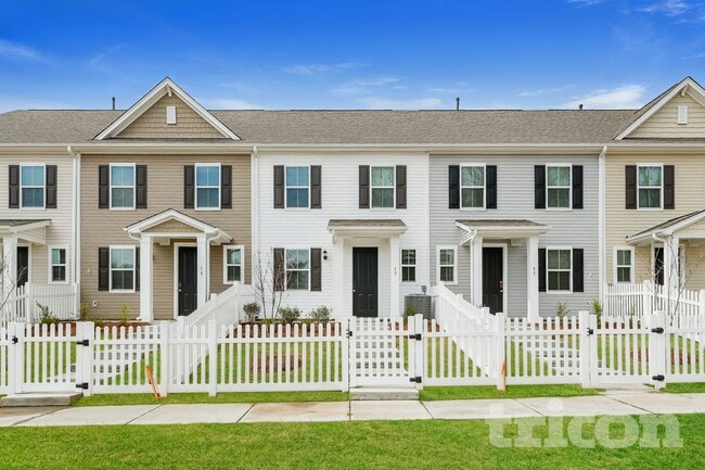 Building Photo - 13 Beautyberry St