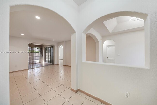 Photo - 15470 SW 41st Terrace