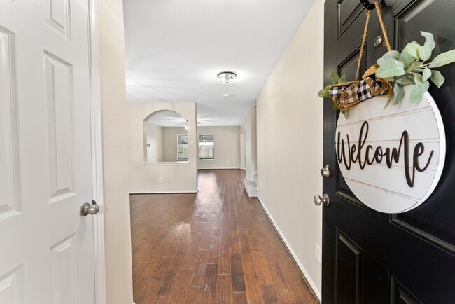 Photo - 2419 Colonial Springs Ln