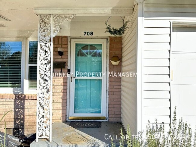 Building Photo - 708 N Charles St