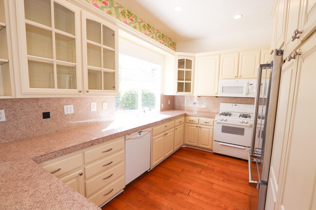 Photo - 64900 Desert Air Ct