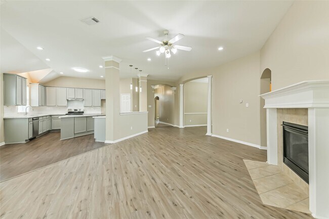 Photo - 10542 Oleander Point Dr