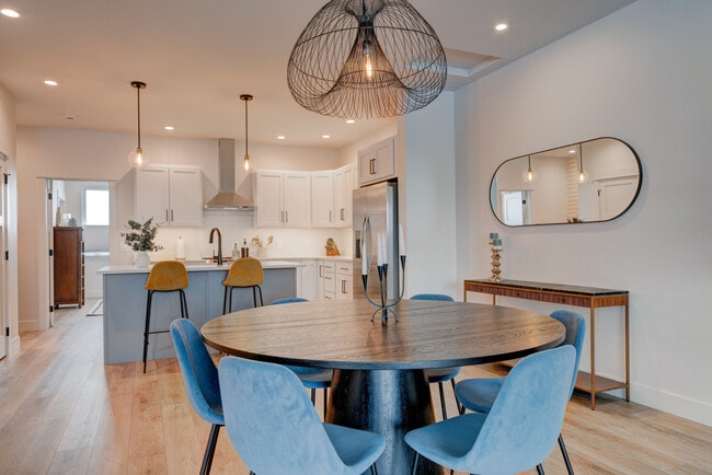 Photo - 605 E Bryant St Unit ID1292392P