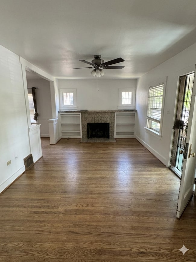 Photo - 360 N Clarkson St