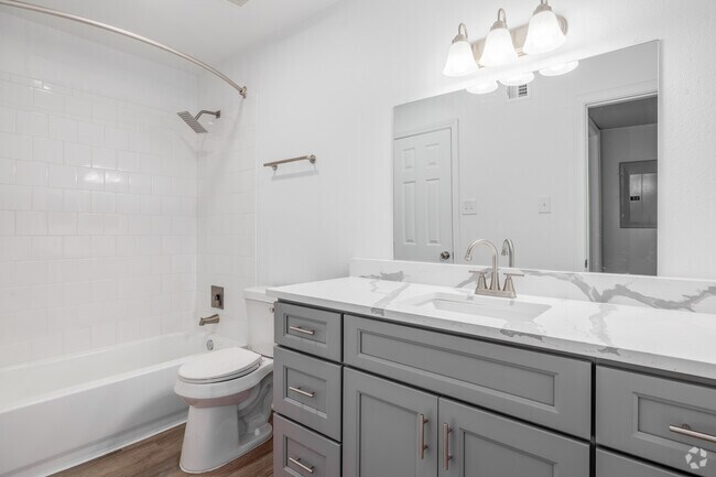 1BR, 1BA - 683SF - Bathroom