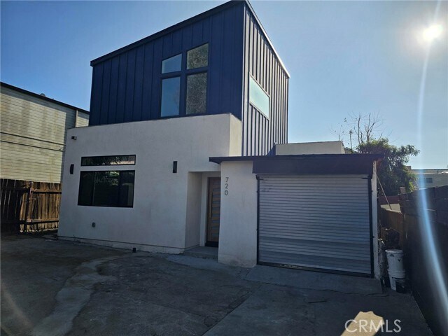 Building Photo - 720 San Pascual Ave