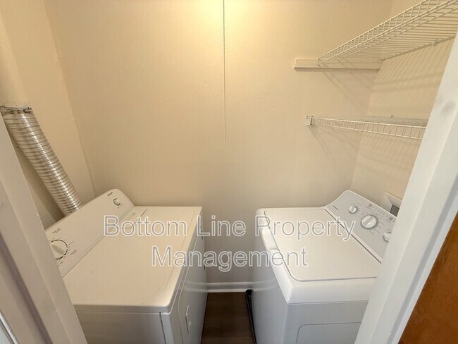 Photo - 4605 Coronado Dr Unidad Apt D