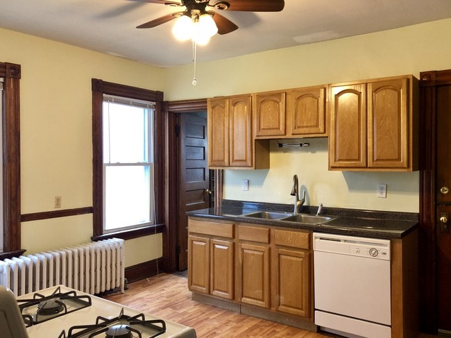 149 S Highland St Unidad 2
