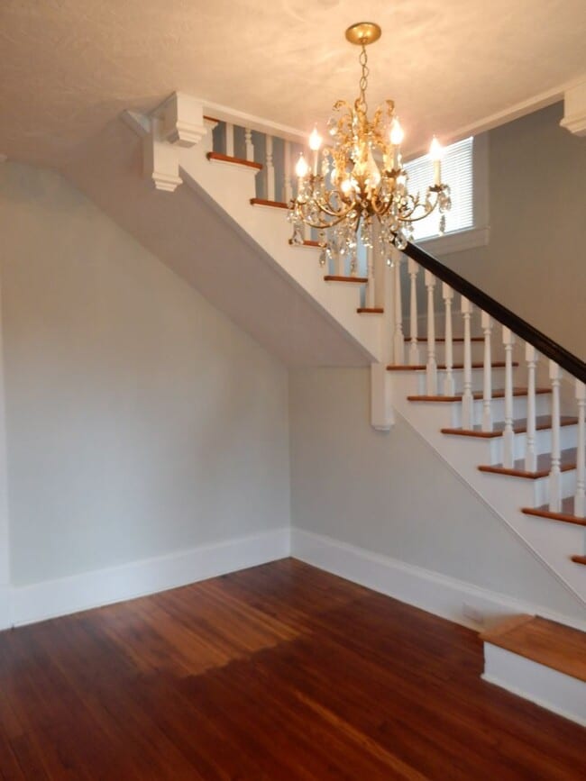 Photo - 612 Marshall Ave SW