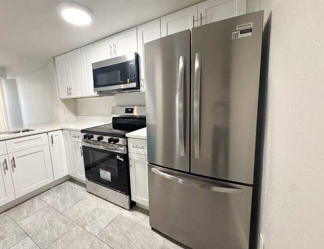 Photo - Downtown Sarasota condo! First floor! Walk to everything! Unit 310