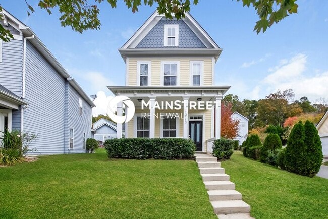 Building Photo - 3 Bedroom Pet-Friendly Home in Huntersville, NC with Main Street Renewal