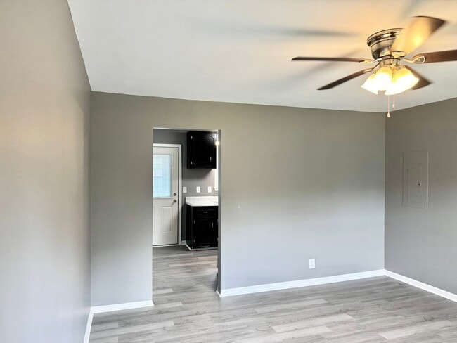 Photo - Three Bedroom Close to Ft. Campbell