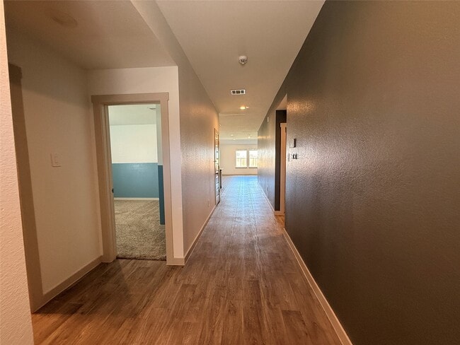 Building Photo - 59 Spring Ln