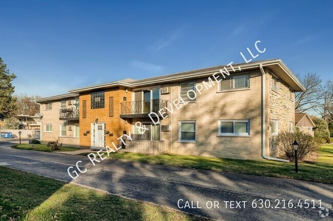 Building Photo - 13 Scotdale Rd Unit 1 Rental