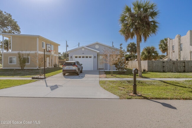 Photo - 209 E Ave B