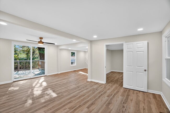 Photo - 1496 Farrell Rd