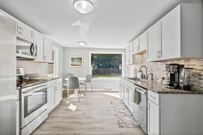 Photo - 1114 Meacham St