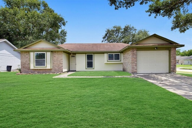 Photo - 2502 Ewell Dr House