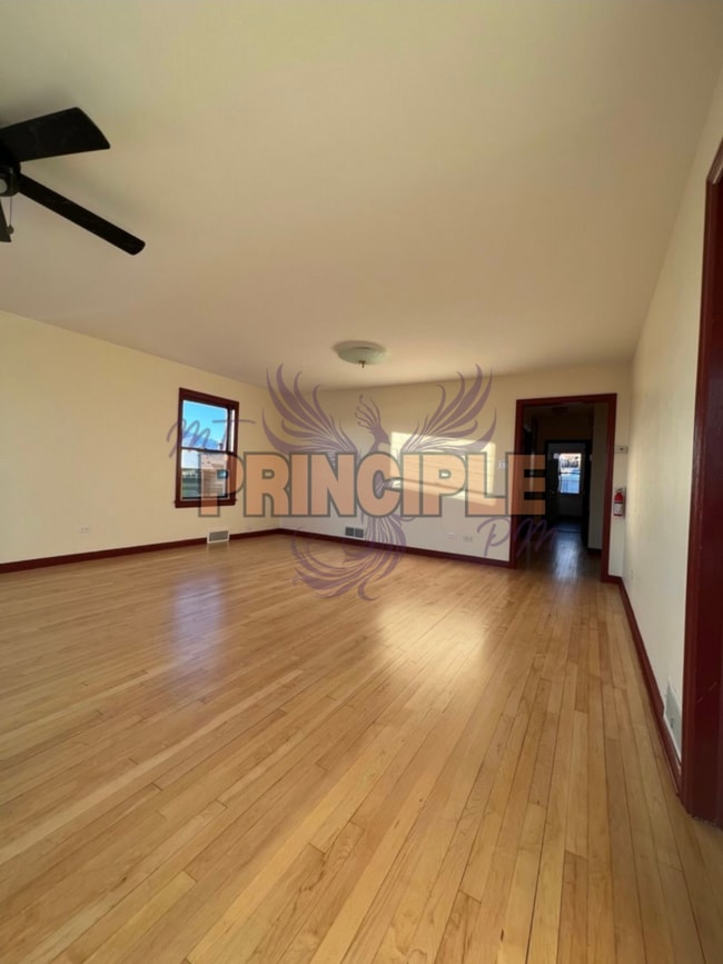 Photo - 403-405 1/2 W Granite Unit 405 1/2