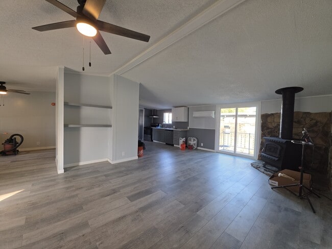 Photo - 13542 Trinity Ave