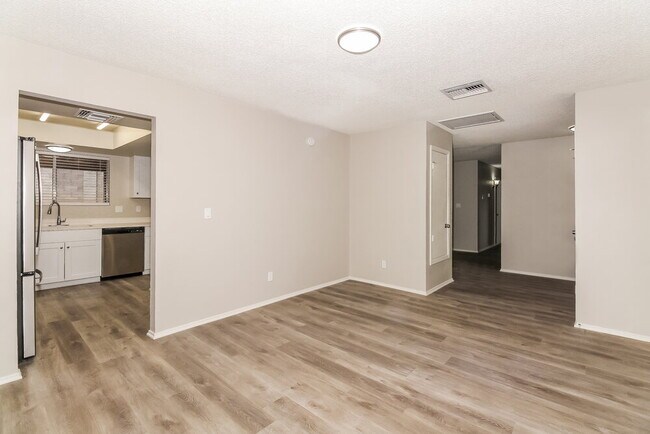 Photo - 1418 S Gecko Rd