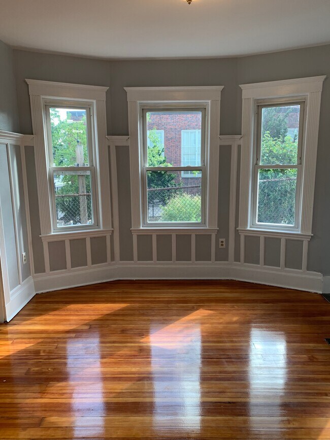 Photo - 33 Roseberry Rd Unit 1