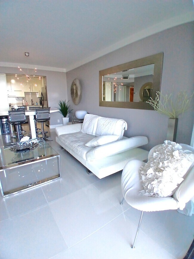 Photo - 1830 Embassy Dr Unit 611