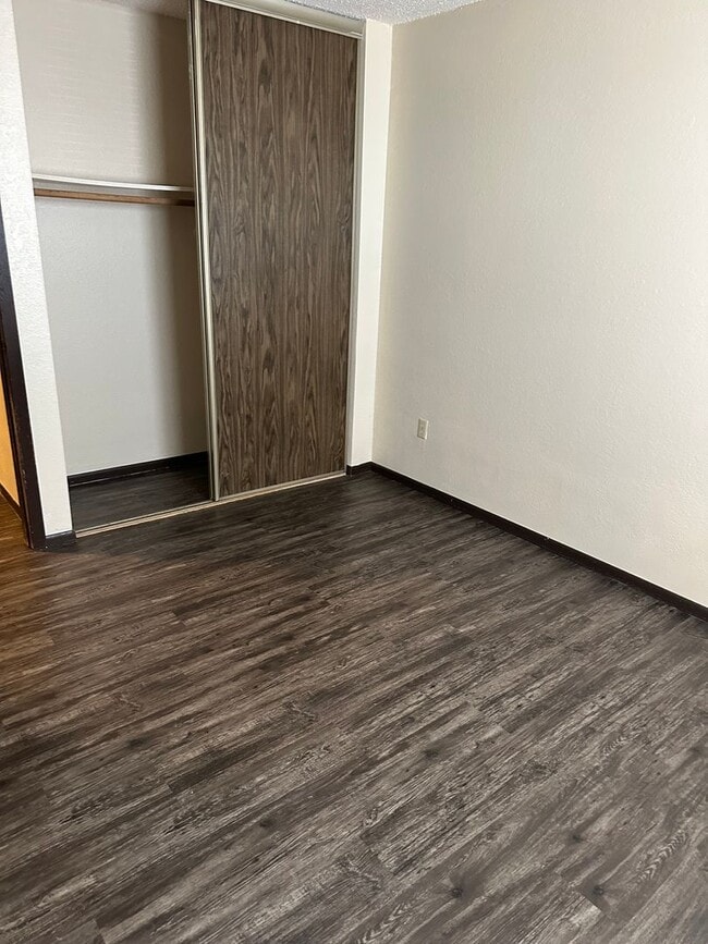 Photo - One Bedroom with Walk Out Patio Unidad MV-105