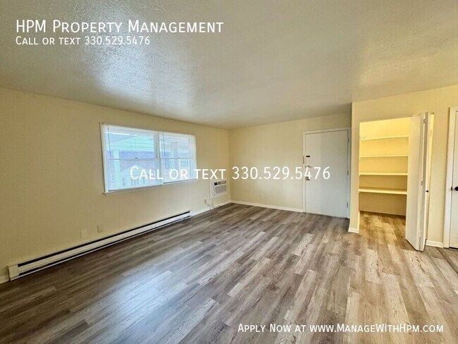 Photo - 3741 Woodford Ave NW Unit 4